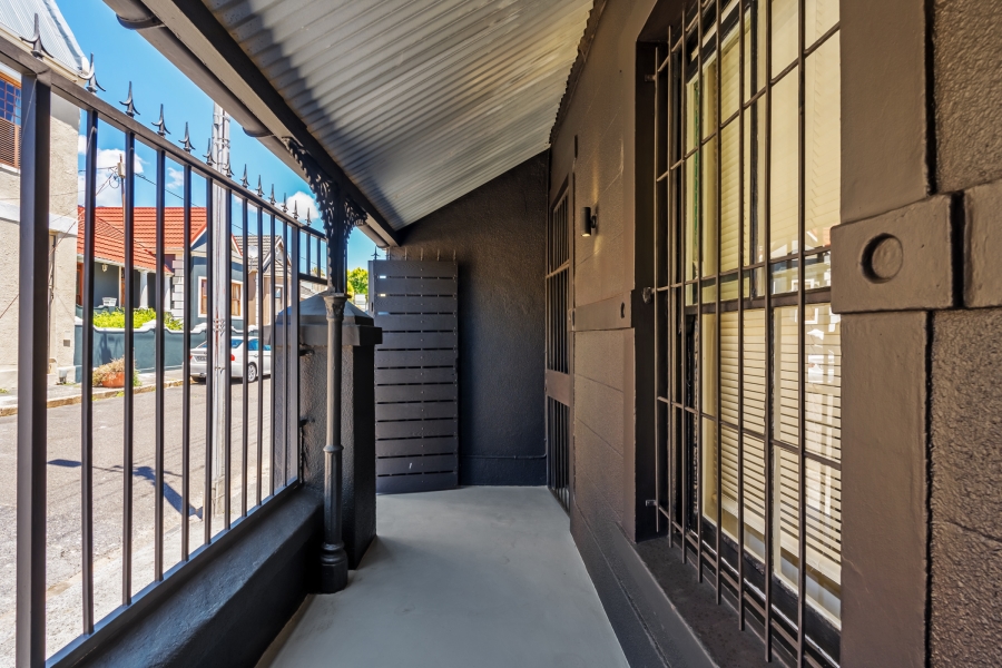 2 Bedroom Property for Sale in Woodstock Western Cape